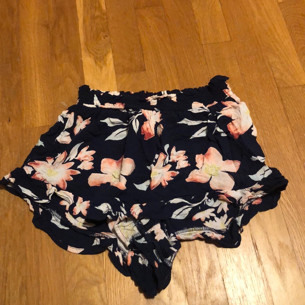 Flowy floral shorts